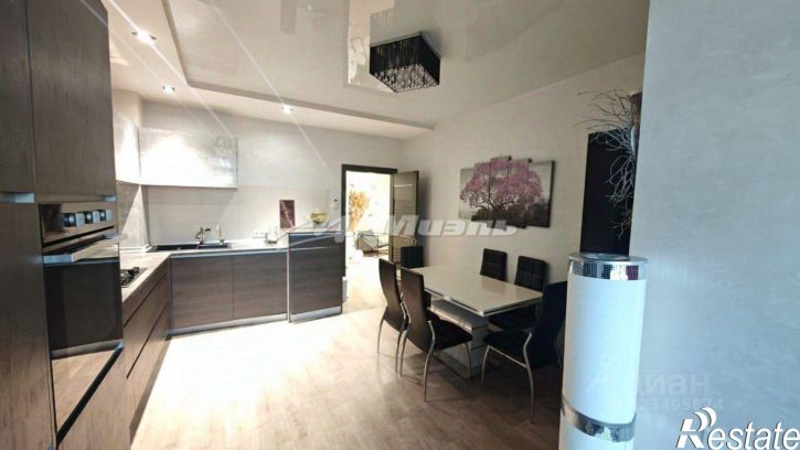 3-комн квартира проспект Победы, 211Е,  д. 211Е