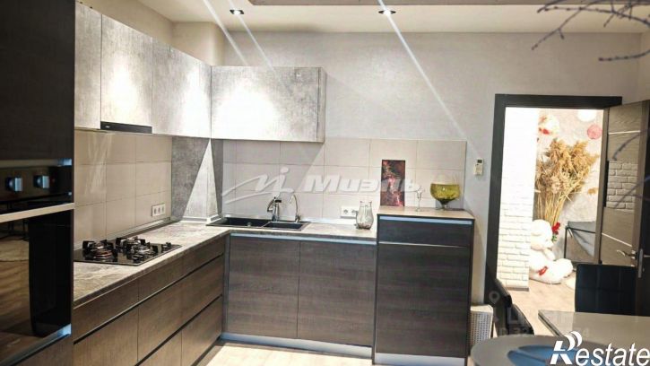 3-комн квартира проспект Победы, 211Е,  д. 211Е