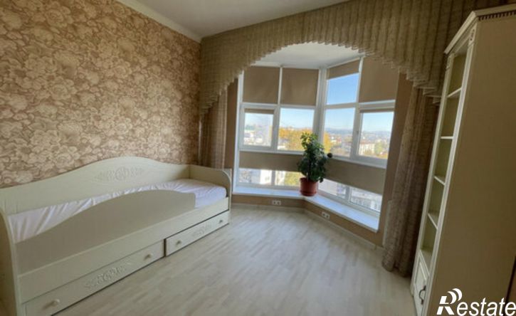 3-комн квартира Камская улица, 37,  д. 37