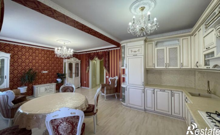 3-комн квартира Камская улица, 37,  д. 37