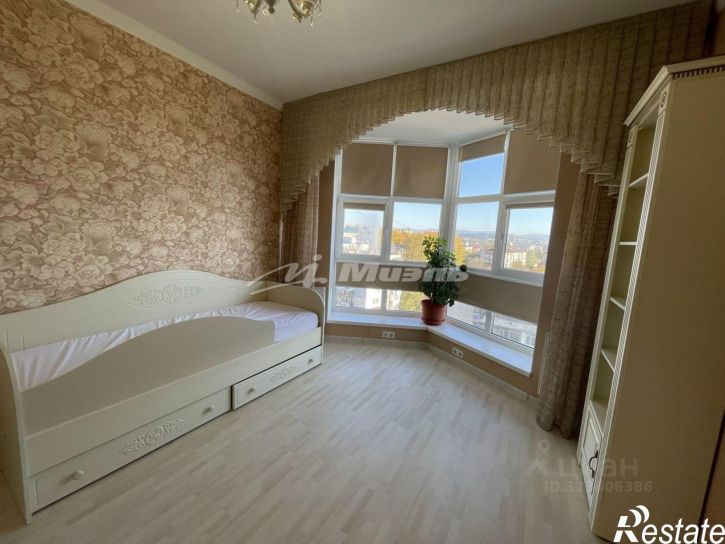 3-комн квартира ул Камская, 37,  д. 37