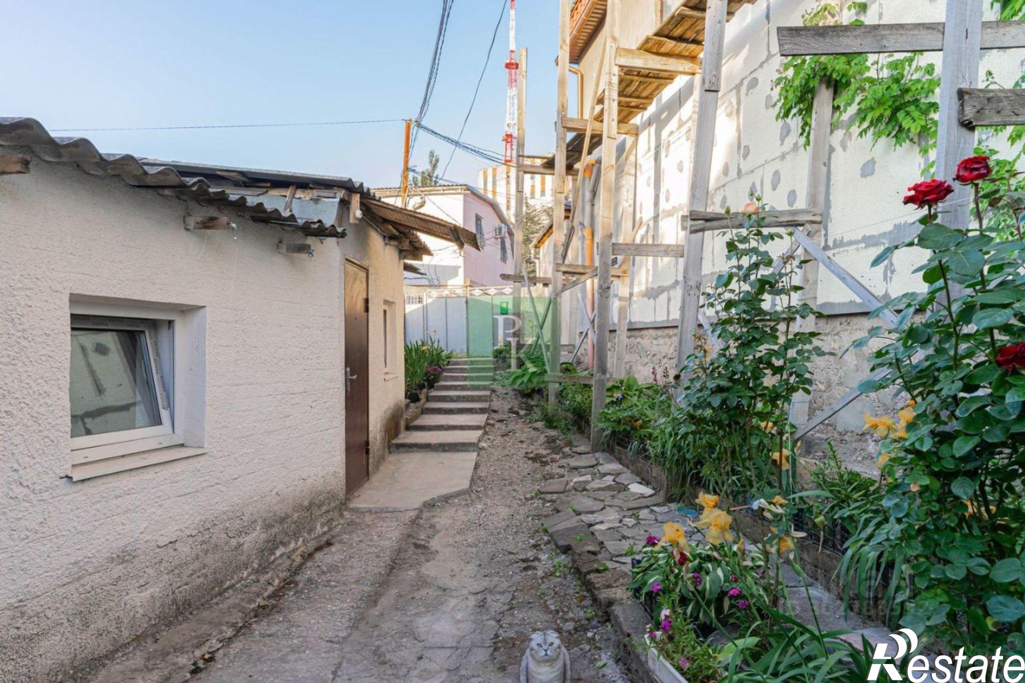 Купить квартиру за 4 200 000 рублей на улица Пограничников, 14