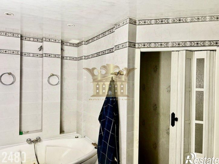 4-комн квартира Комсомольская улица, 4,  д. 4