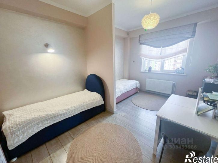 3-комн квартира ул Батурина, 143,  д. 143