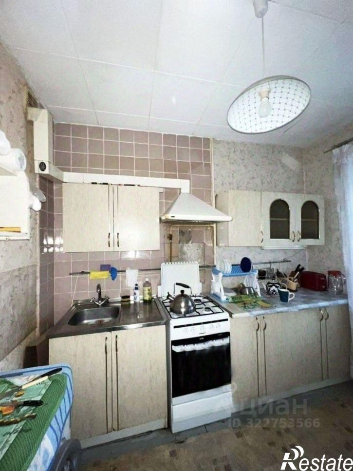 3-комн квартира улица 60 лет Октября, 13,  д. 13