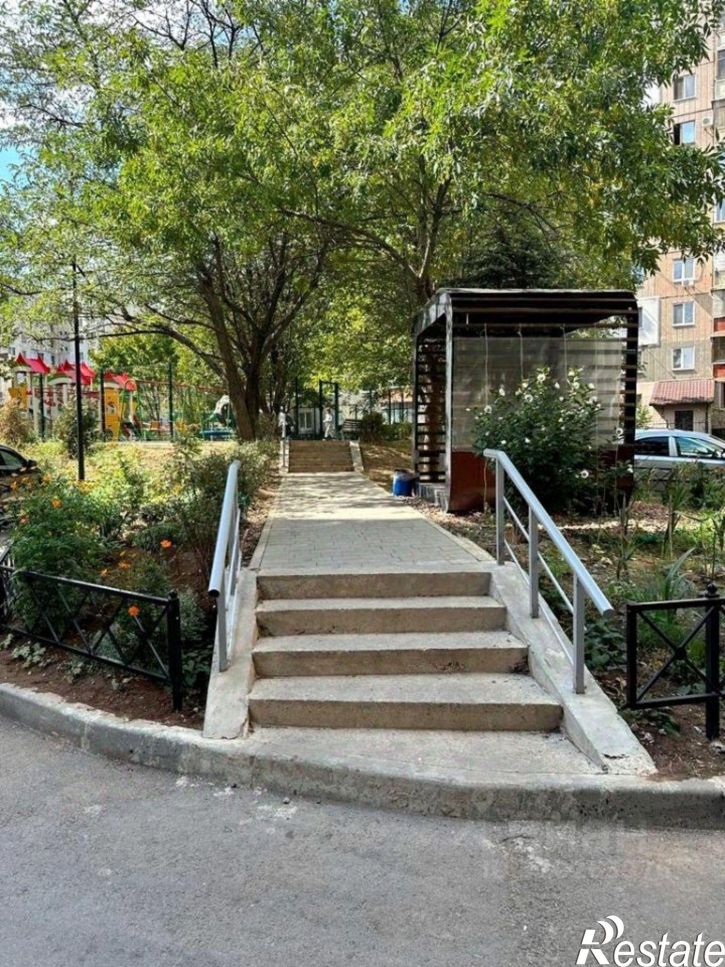 3-комн квартира Ковыльная улица, 72,  д. 72