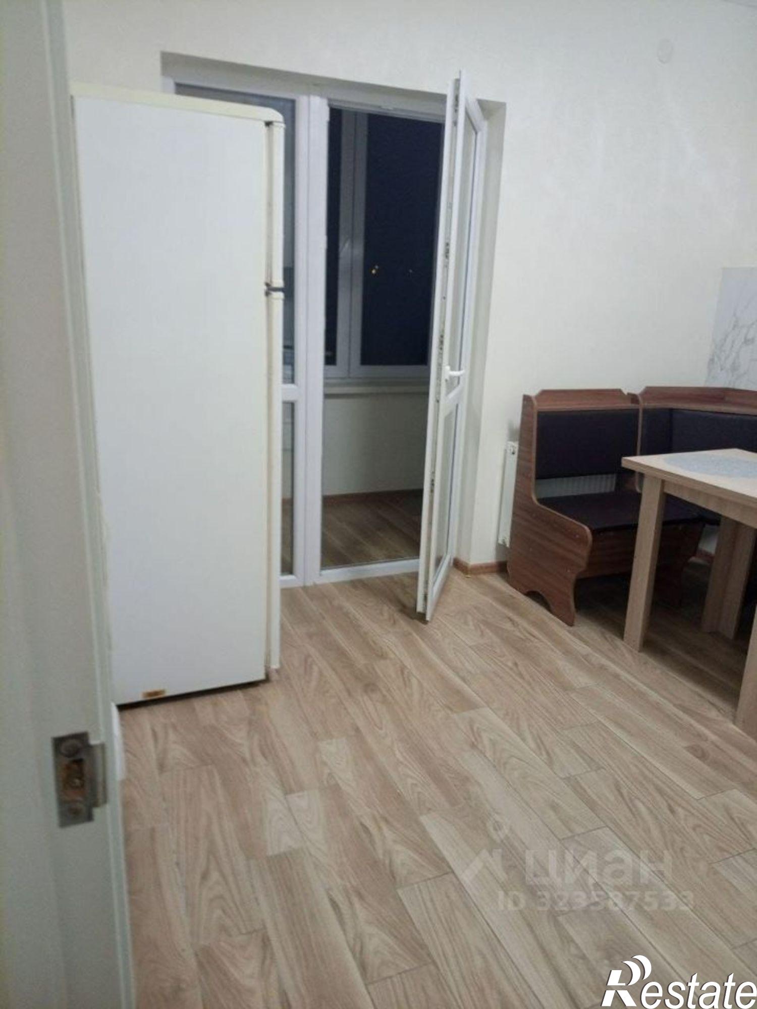 Сдать квартиру за 30 000 рублей на проспект Александра Суворова, 101