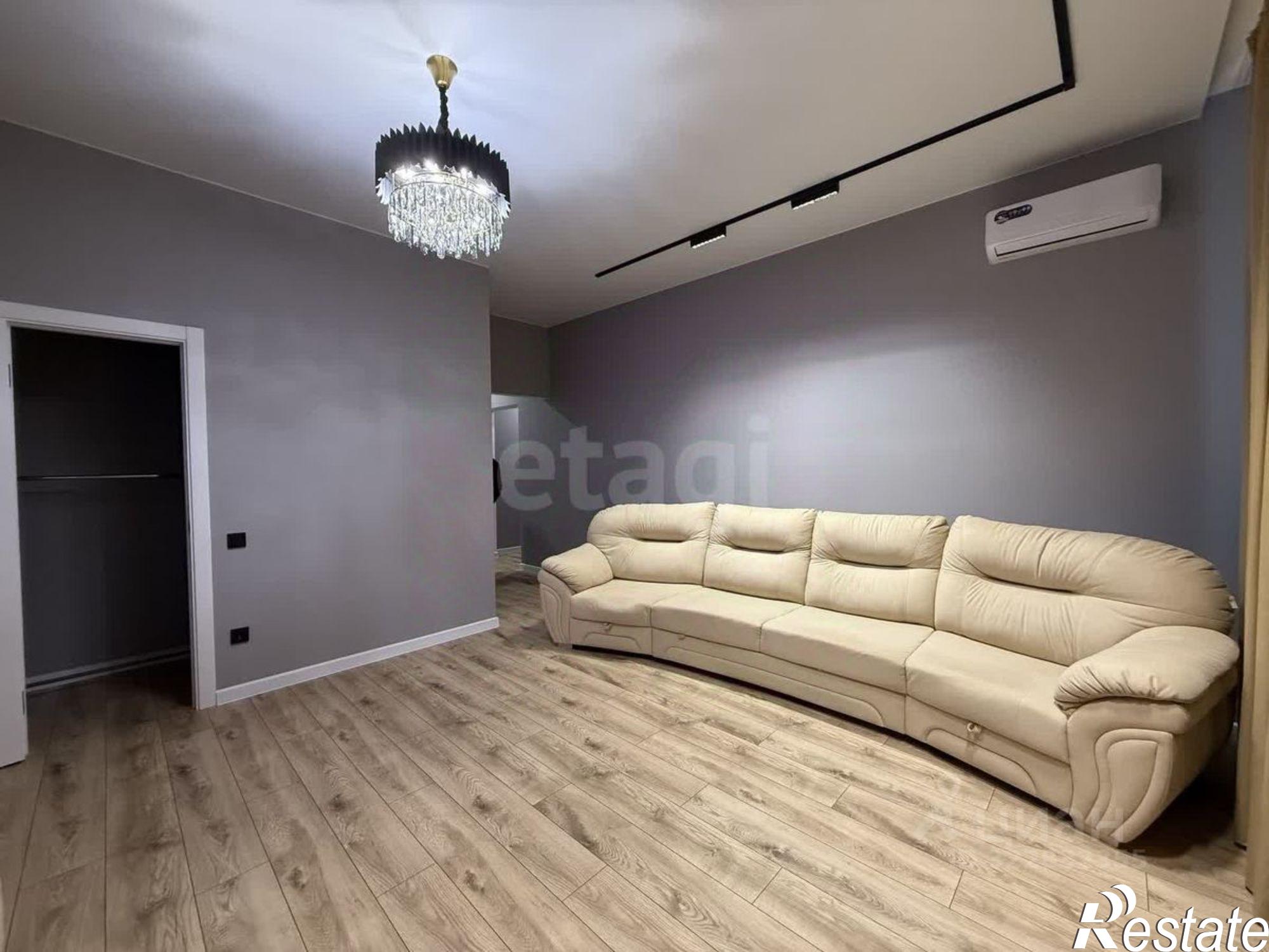 Сдать квартиру за 82 000 рублей на Набережная улица, 46