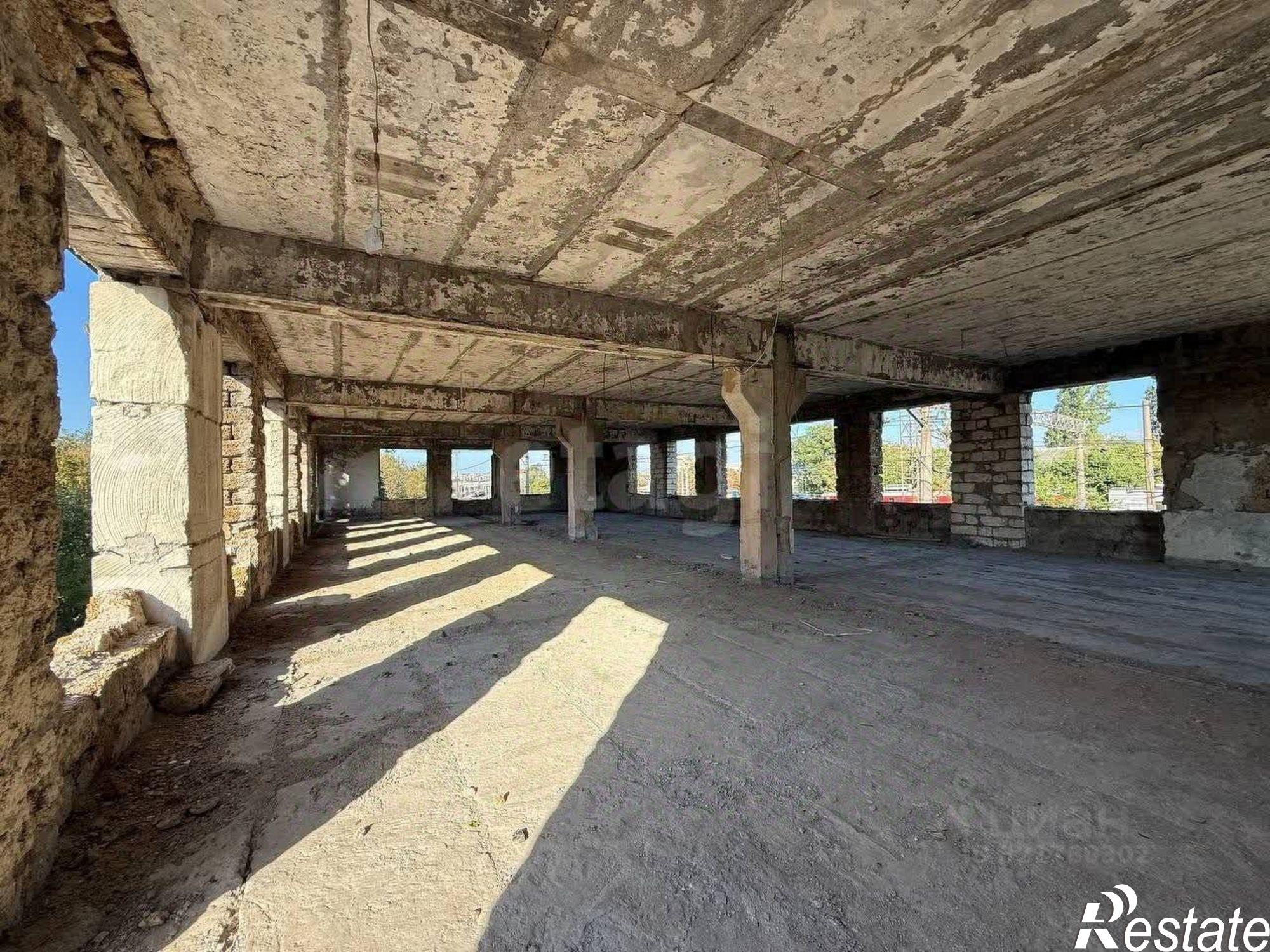 Сдать складское помещение за 60 000 рублей на ул Москалева, 11