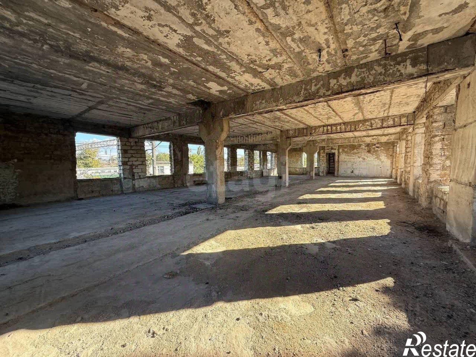 Сдать складское помещение за 60 000 рублей на ул Москалева, 11