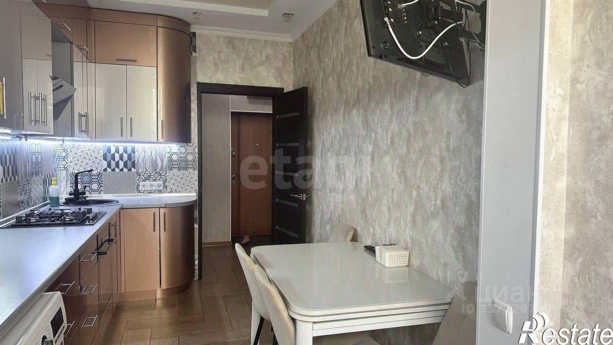 Купить квартиру за 8 500 000 рублей на Луговая улица, 12