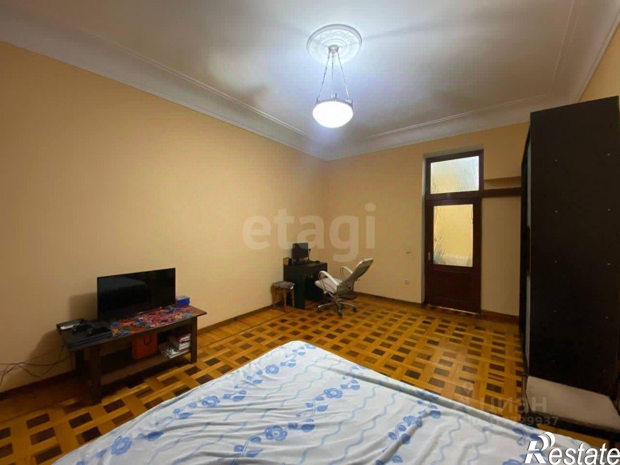 Купить квартиру за 17 000 000 рублей на Сторожевой переулок, 3