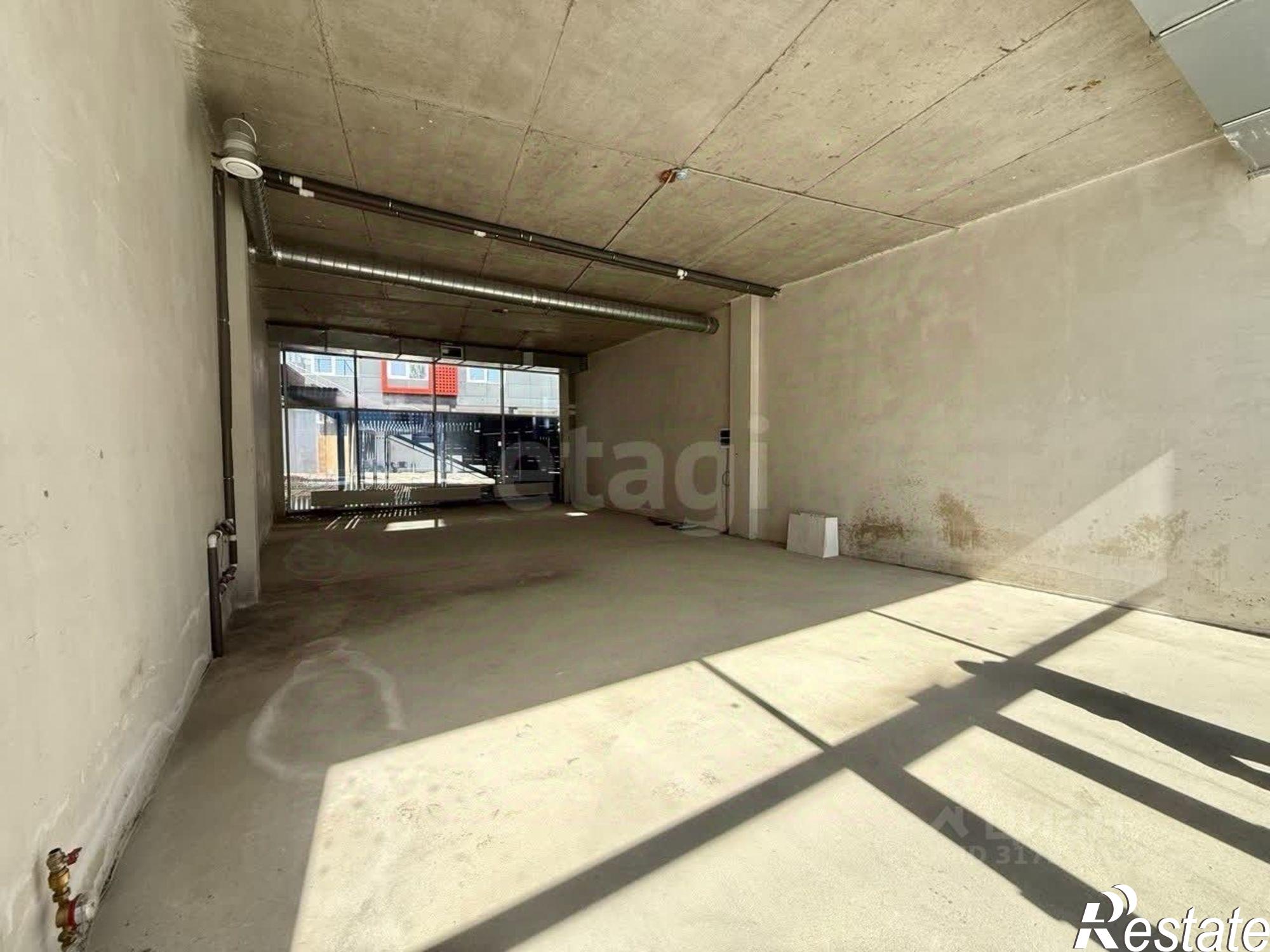 Купить офис, помещение под офис за 15 920 400 рублей на ул Беспалова, 49