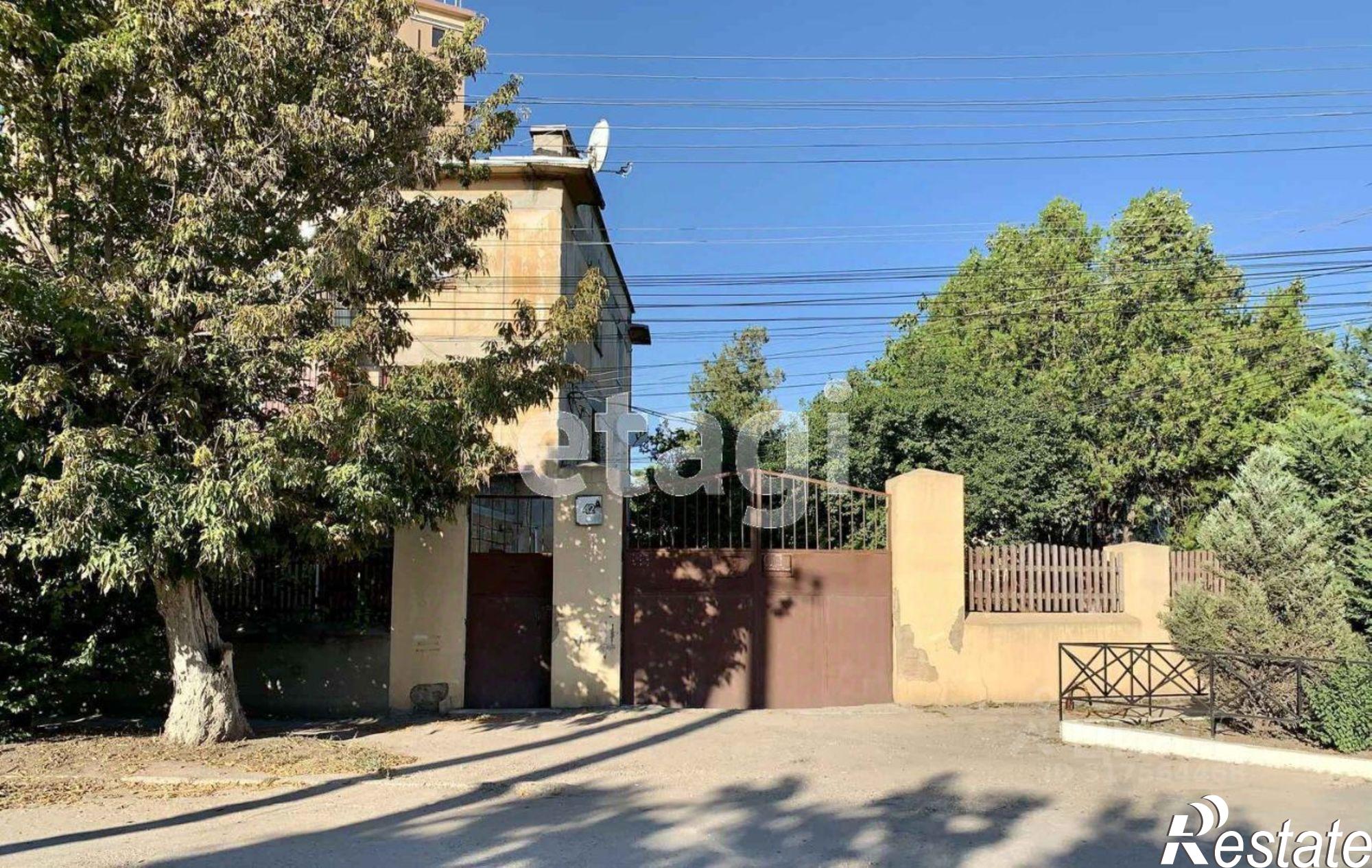 Купить квартиру за 10 000 000 рублей на ул Федотова, 35