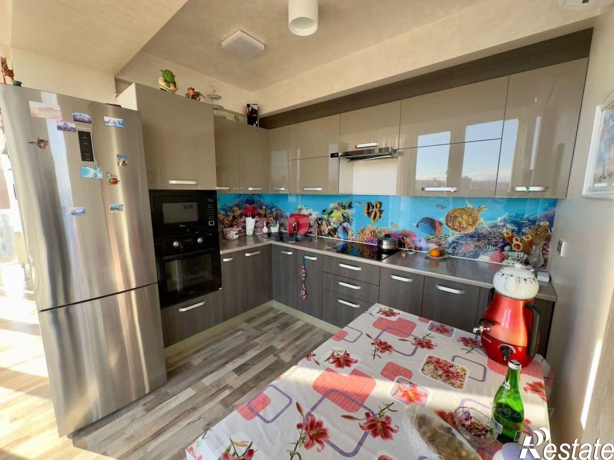 Купить квартиру за 21 500 000 рублей на проспект Победы, 334