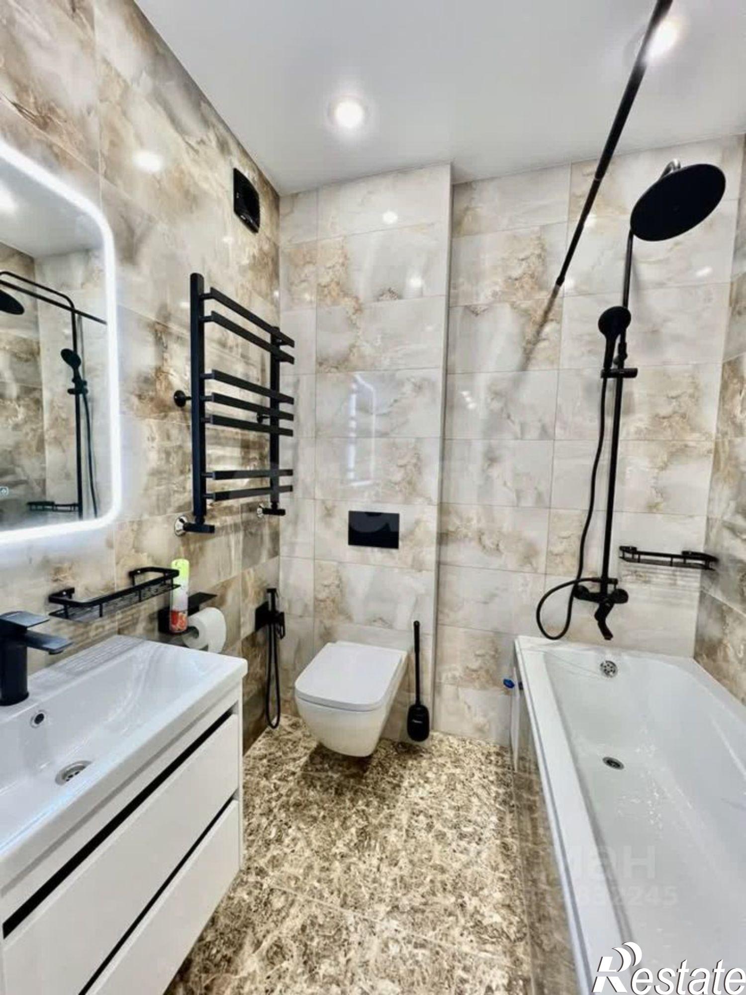 Купить квартиру за 12 500 000 рублей на пр-кт Александра Суворова, 97