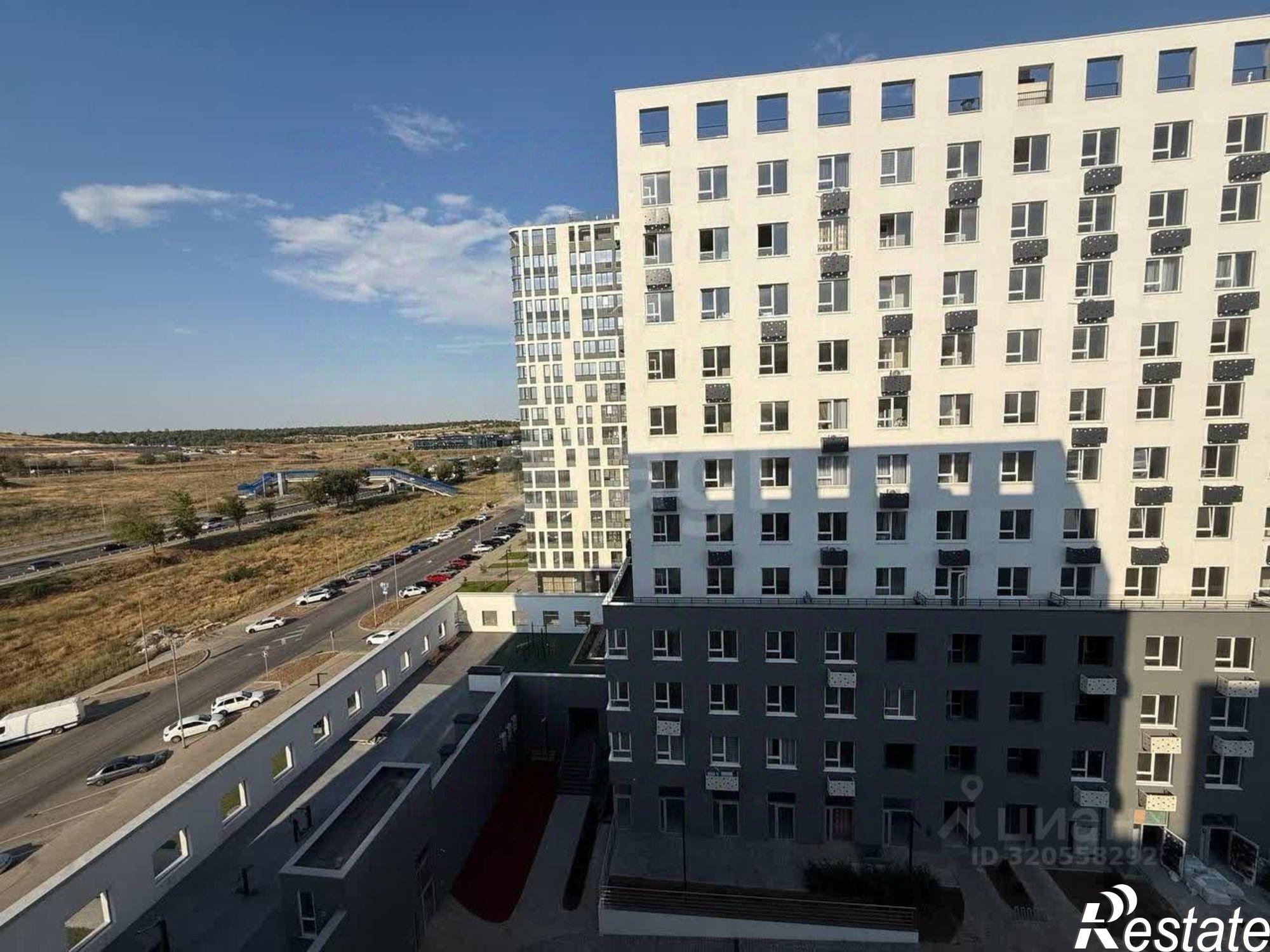 Купить квартиру за 8 700 000 рублей на проспект Александра Суворова, 101