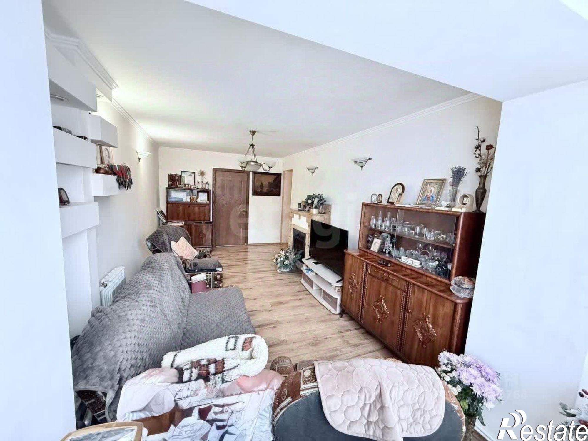 Купить квартиру за 12 500 000 рублей на ул Залесская, 44