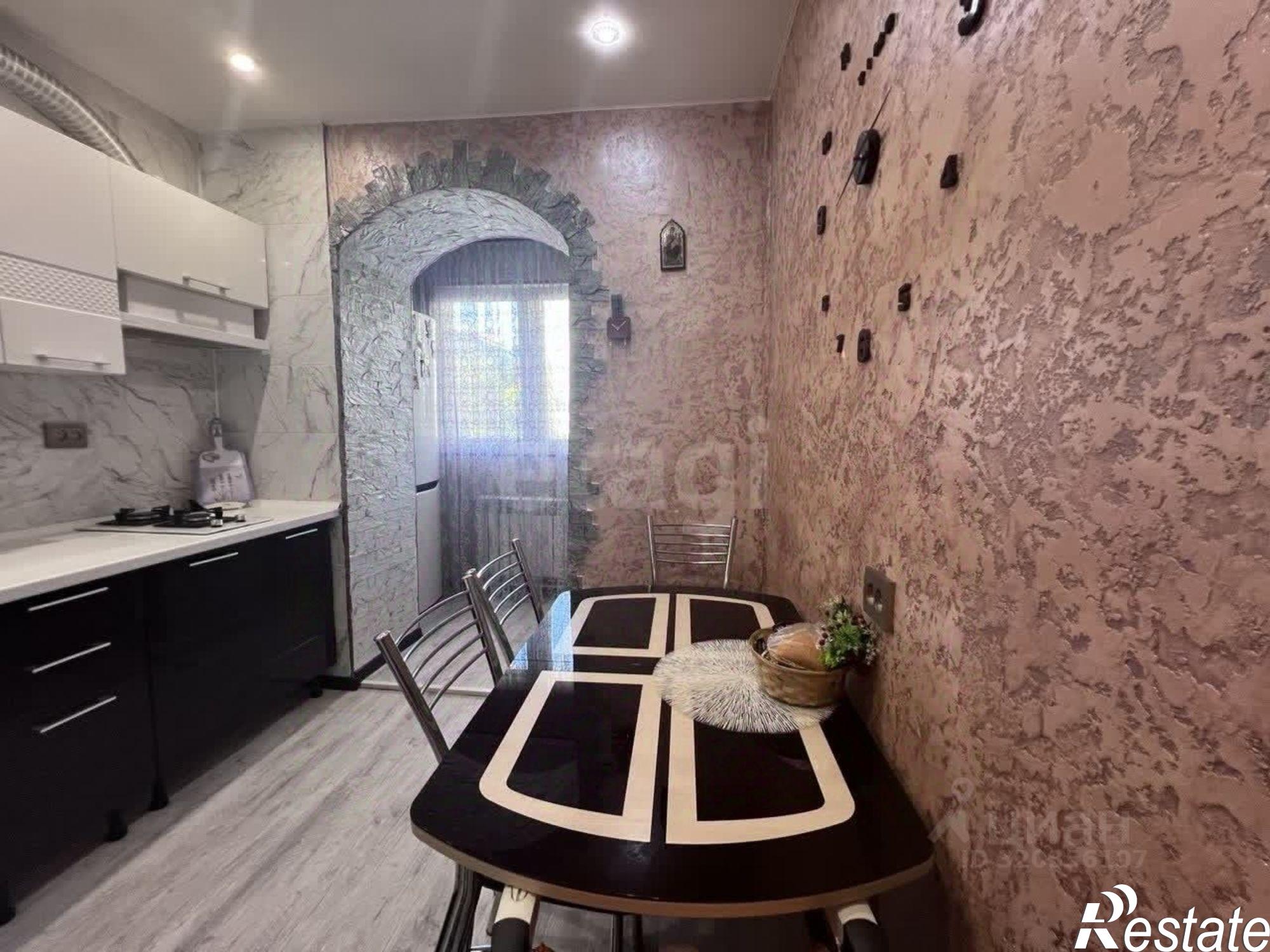 Купить квартиру за 10 000 000 рублей на ул им. Матэ Залки, 13