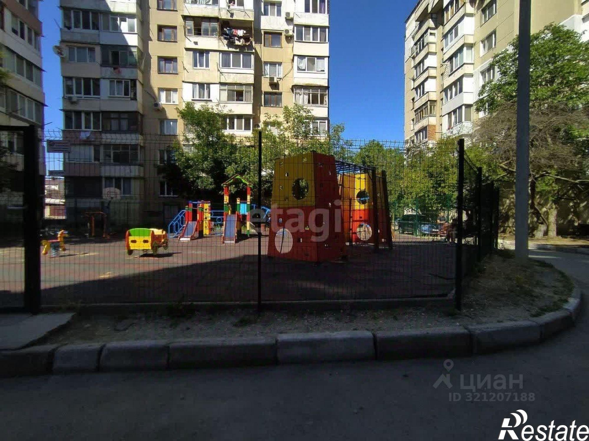 Купить квартиру за 10 000 000 рублей на улица Туристов, 33