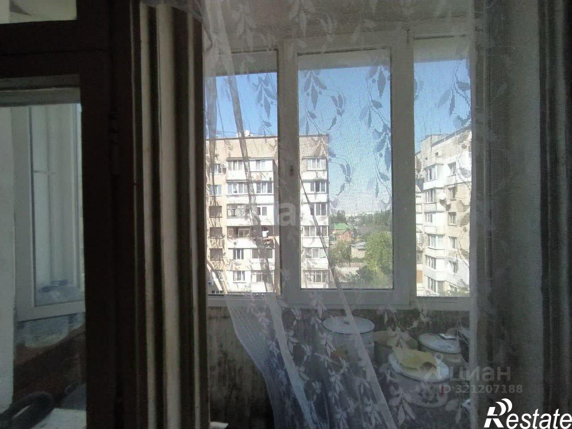 Купить квартиру за 10 000 000 рублей на улица Туристов, 33