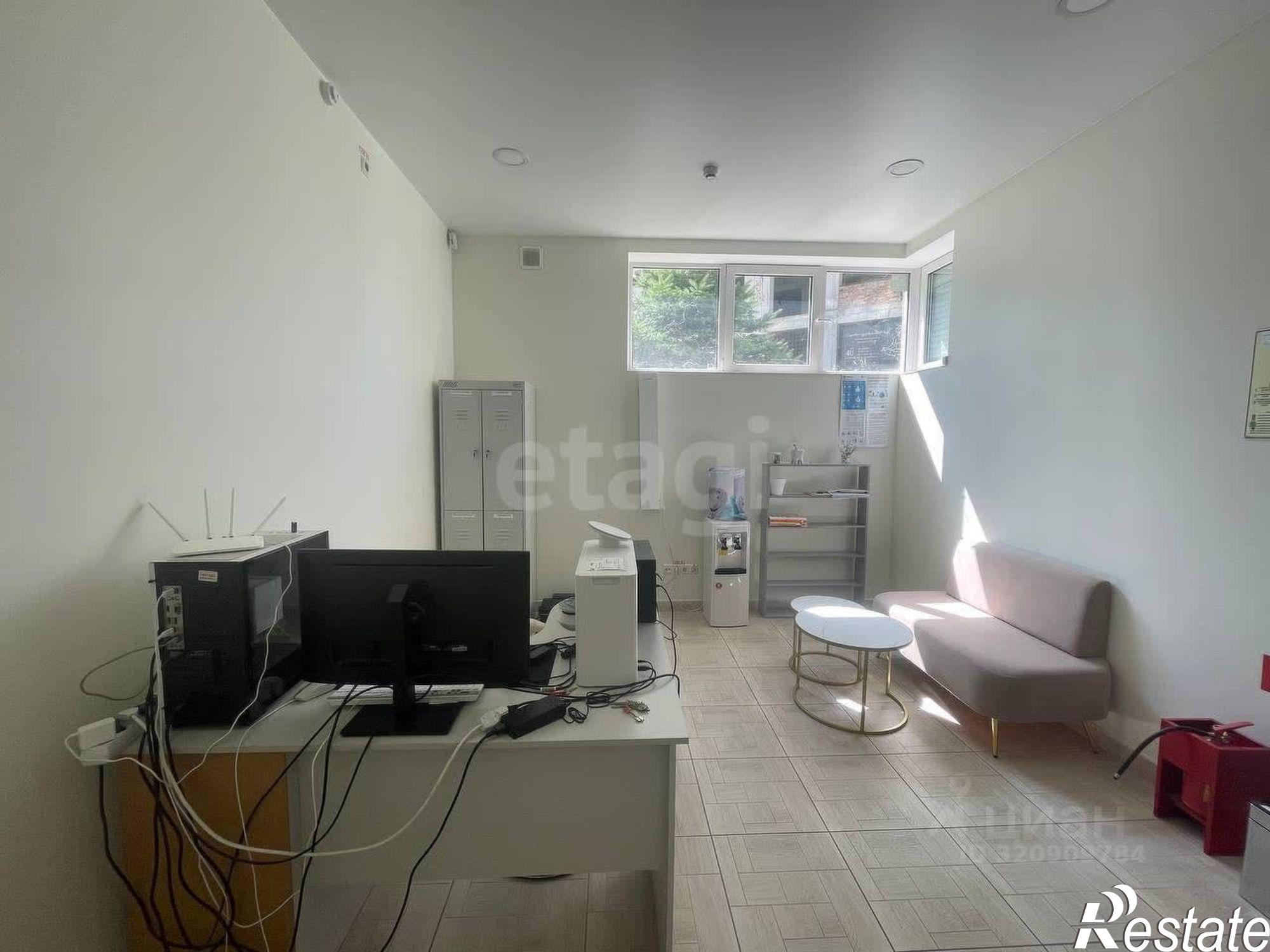 Купить помещение свободного назначения за 15 390 100 рублей на ул И.Гаспринского, 9