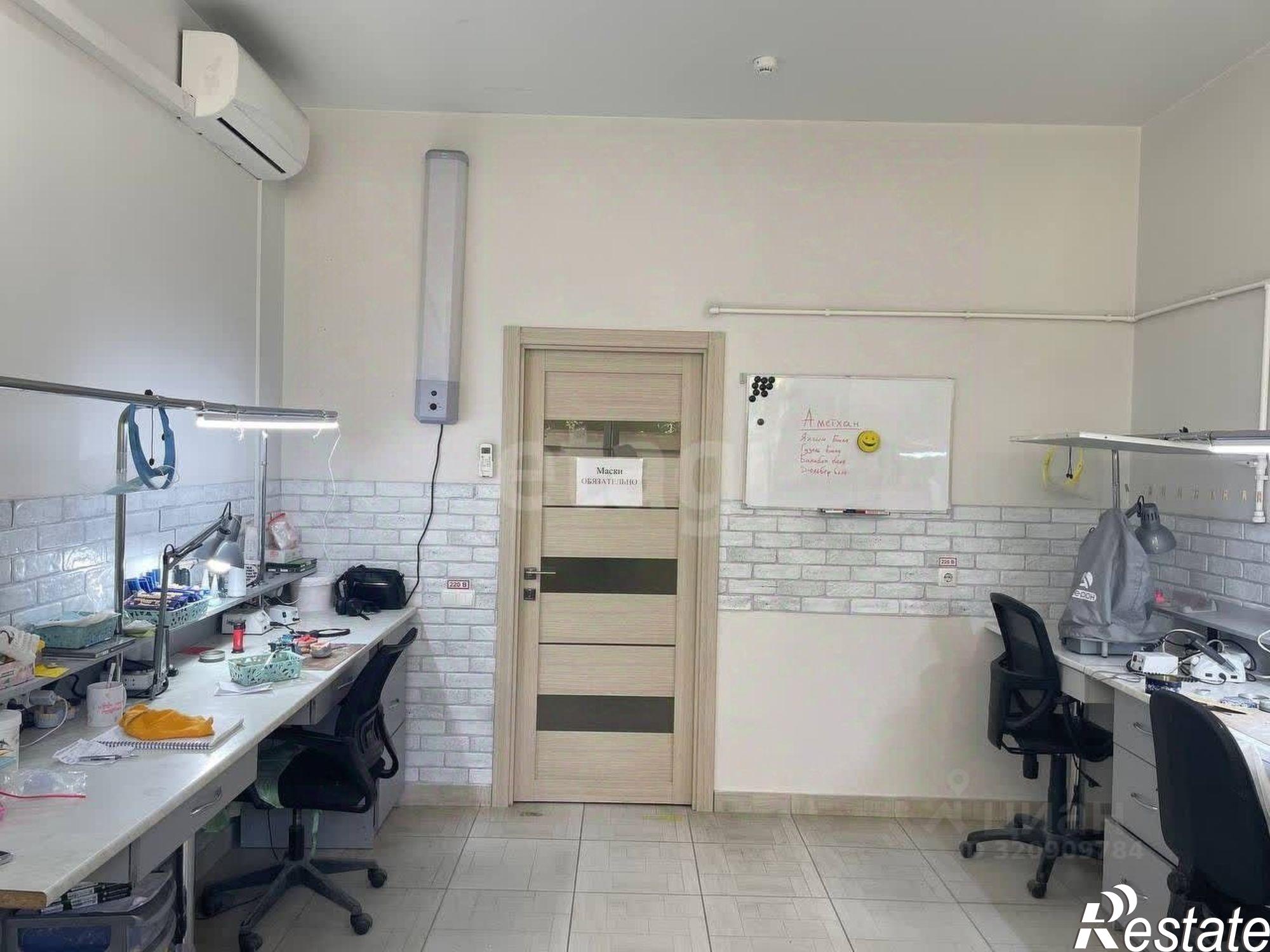 Купить помещение свободного назначения за 15 390 100 рублей на ул И.Гаспринского, 9