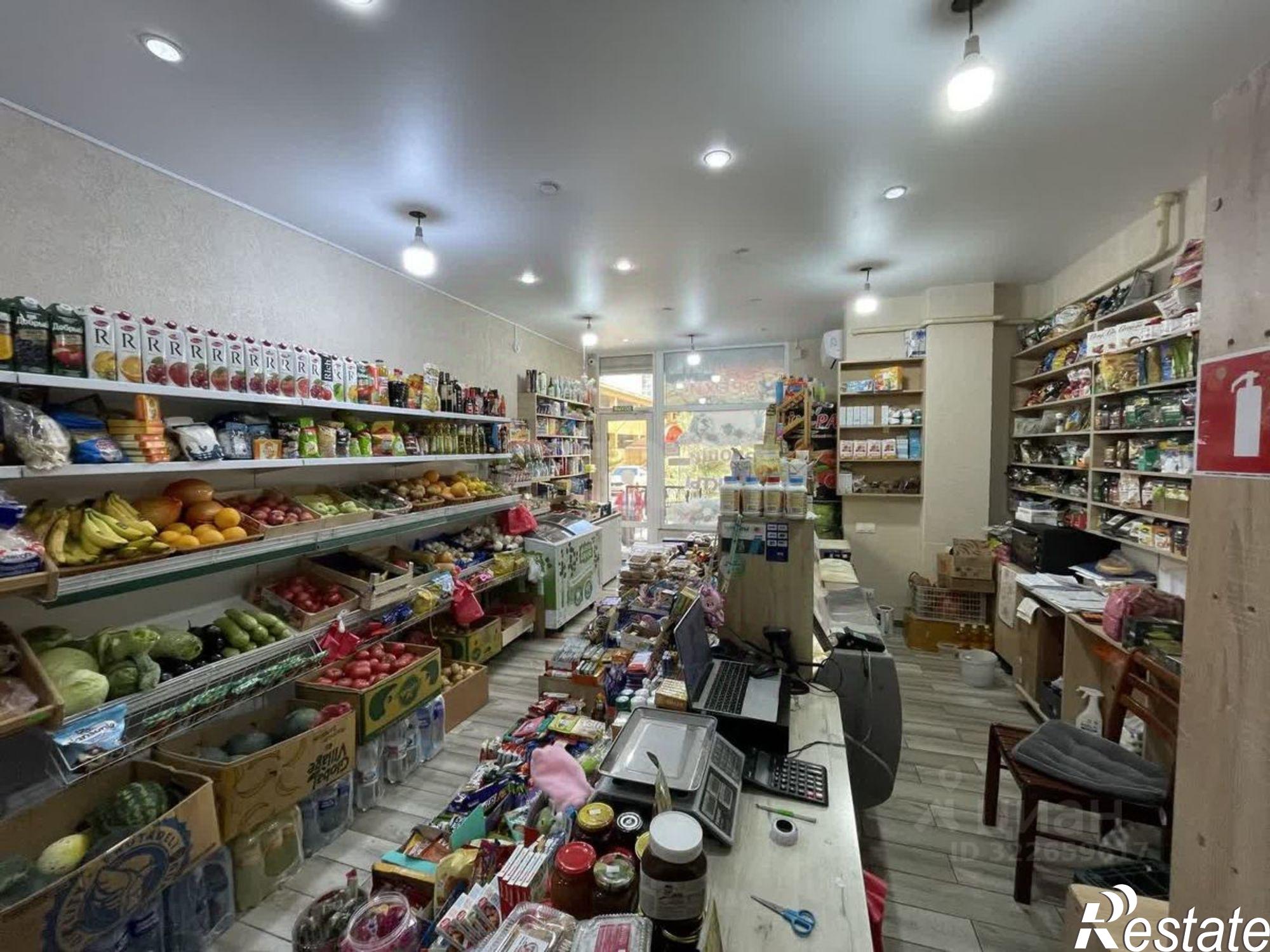 Купить помещение свободного назначения за 10 931 700 рублей на Набережная улица, 46