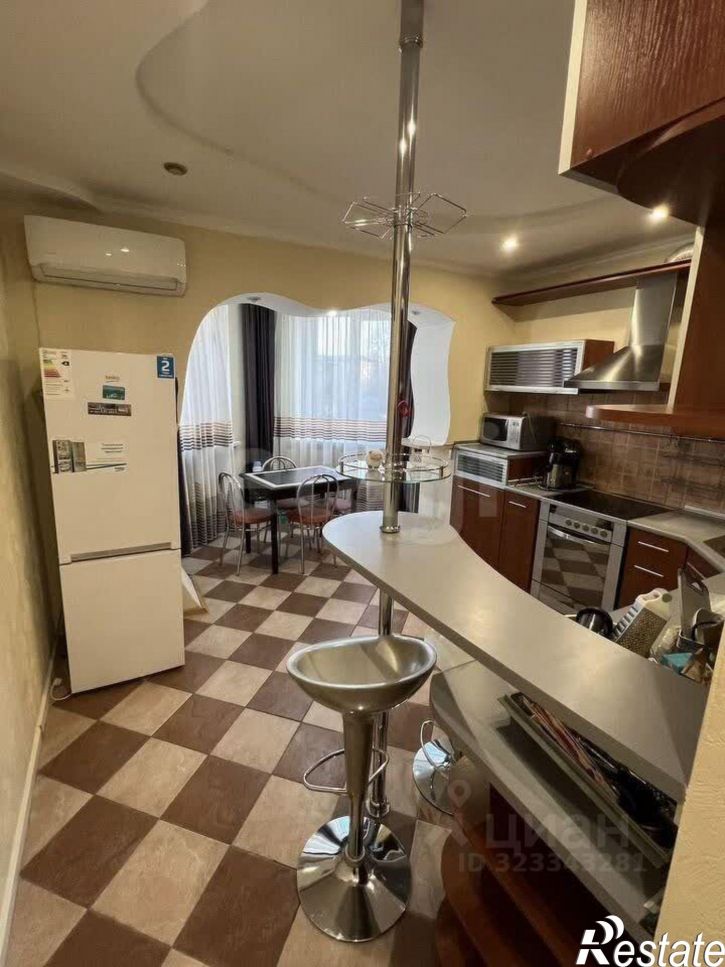 2-комн квартира улица Дзержинского, 9А,  д. 9А