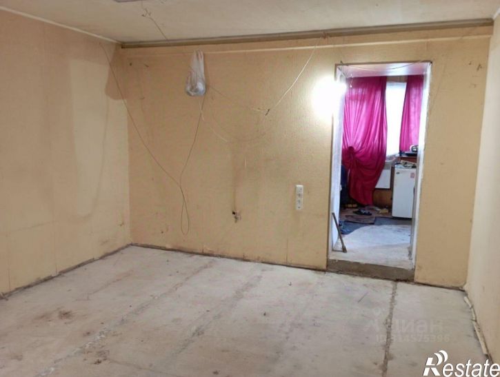 2-комн квартира Фабричный спуск, 8,  д. 8