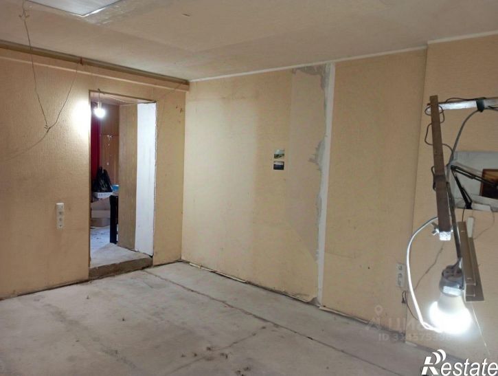 2-комн квартира Фабричный спуск, 8,  д. 8