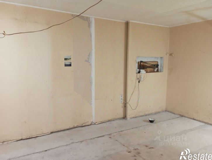 2-комн квартира Фабричный спуск, 8,  д. 8