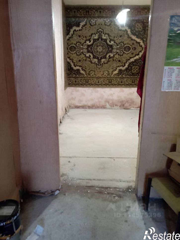 2-комн квартира Фабричный спуск, 8,  д. 8