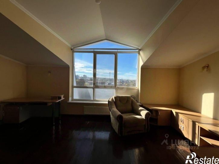 2-комн квартира улица Будённого, 33Б,  д. 33Б