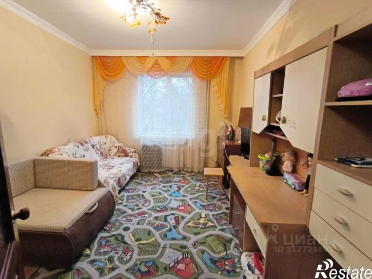 2-комн квартира улица 60 лет Октября, 17,  д. 17