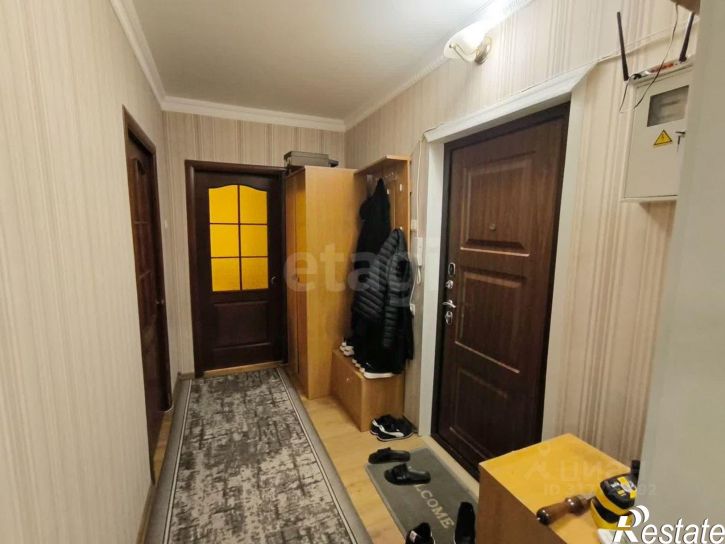 2-комн квартира улица 60 лет Октября, 17,  д. 17