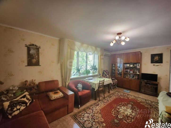 3-комн квартира улица Ларионова, 36Б,  д. 36Б