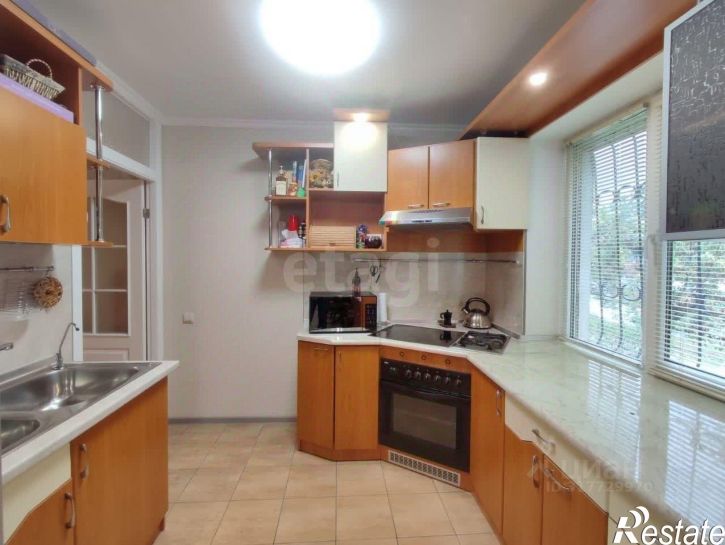 3-комн квартира ул Баррикадная, 65,  д. 65