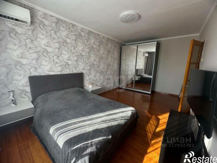 3-комн квартира проспект Победы, 334,  д. 334