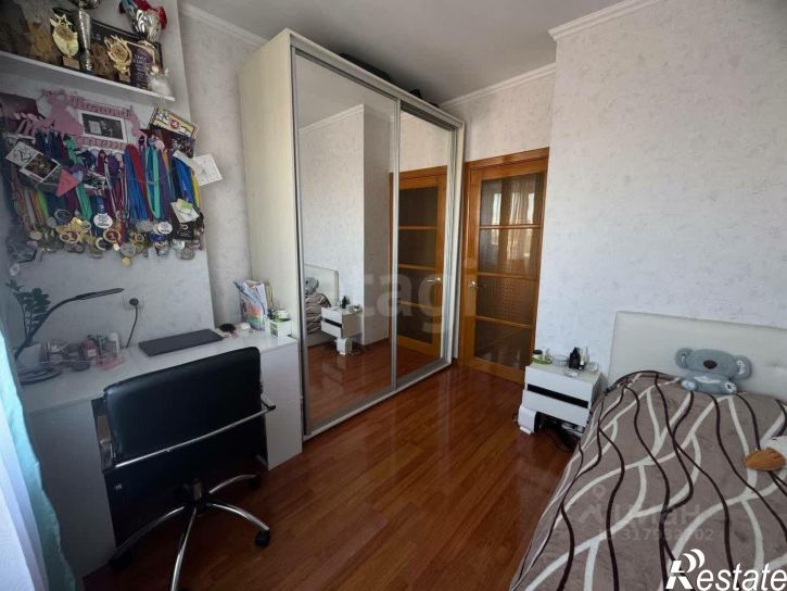 3-комн квартира проспект Победы, 334,  д. 334