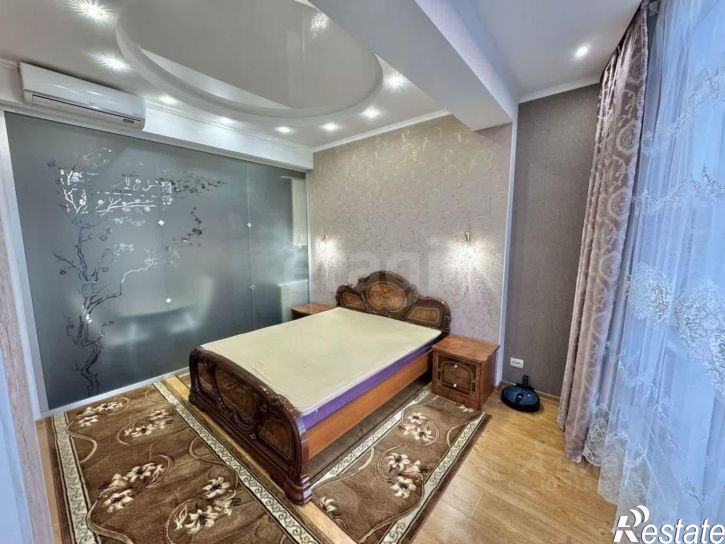 2-комн квартира улица Генерала Родионова, 3,  д. 3