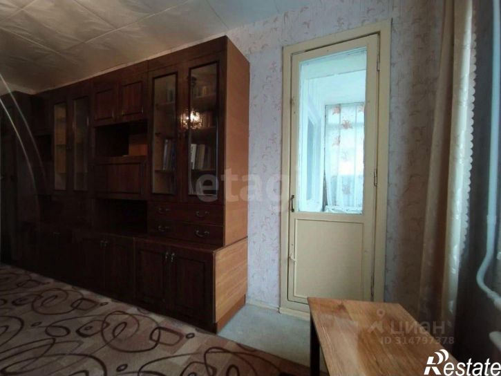 3-комн квартира улица 60 лет Октября, 17,  д. 17