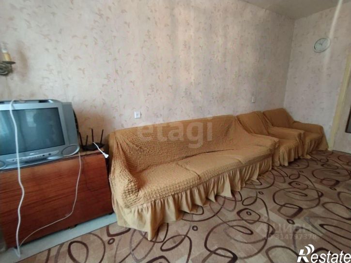 3-комн квартира улица 60 лет Октября, 17,  д. 17