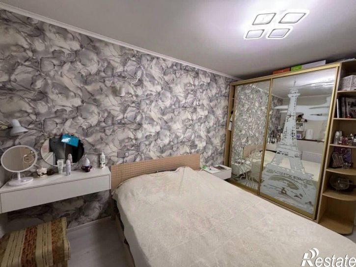 2-комн квартира Таврическая улица, 23,  д. 23