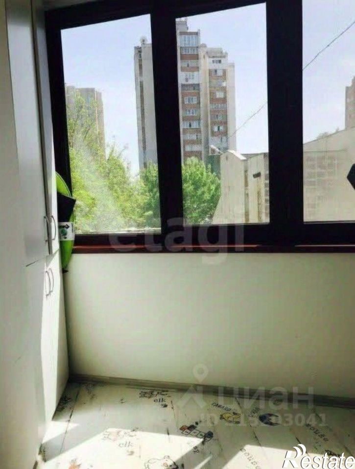 3-комн квартира улица Маршала Жукова, 15,  д. 15