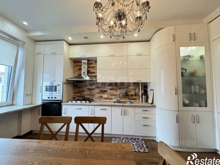 3-комн квартира ул Битакская, 64,  д. 64