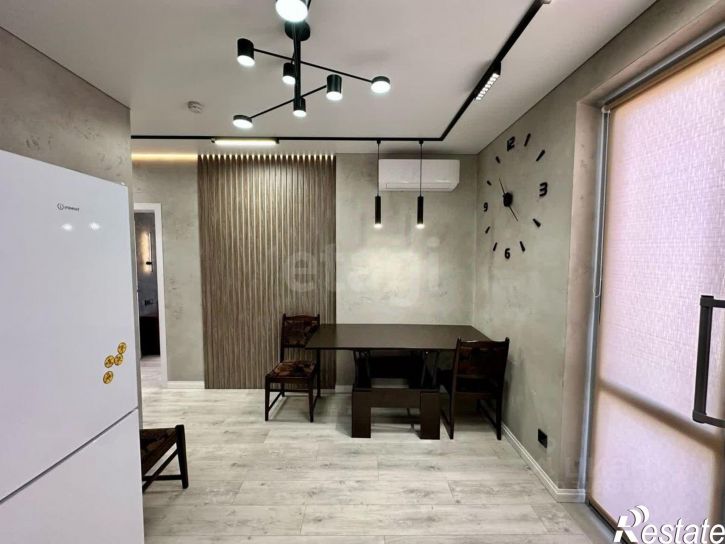 2-комн квартира пр-кт Александра Суворова, 97,  д. 97