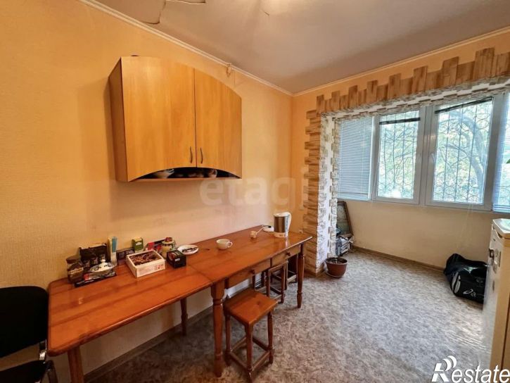 4-комн квартира ул Кечкеметская, 103А,  д. 103А