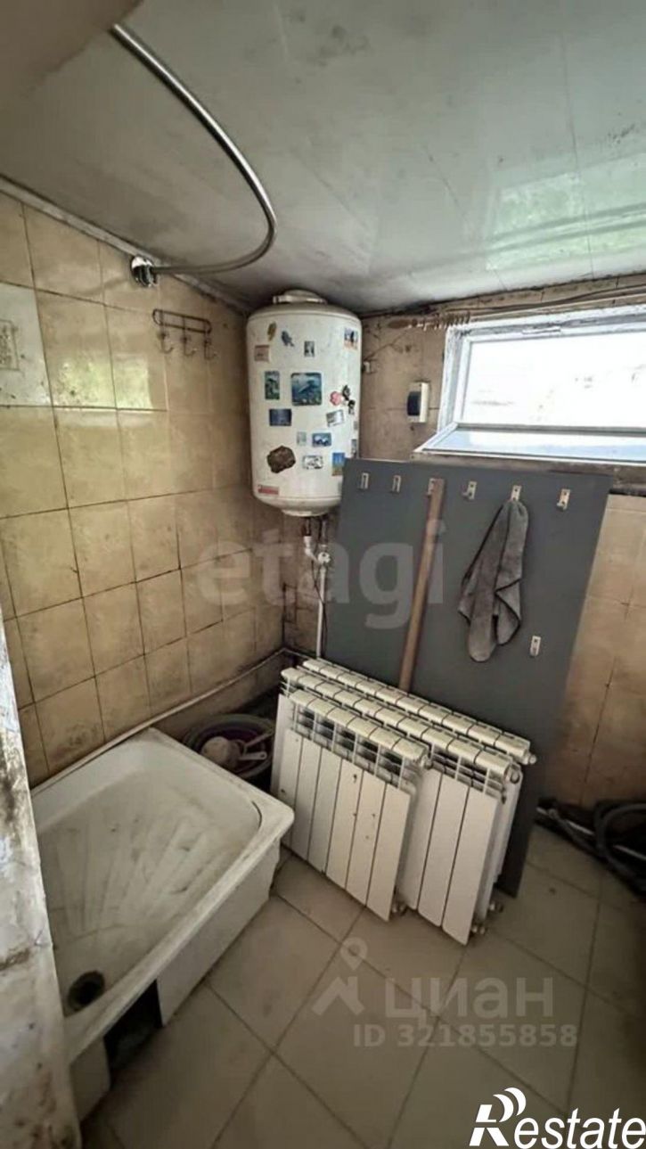 2-комн квартира улица Крылова, 128/28,  д. 128/28