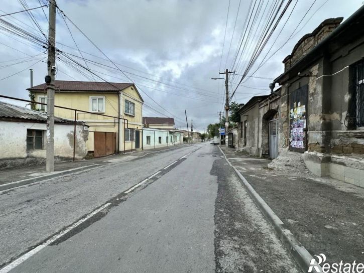 2-комн квартира улица Крылова, 128/28,  д. 128/28